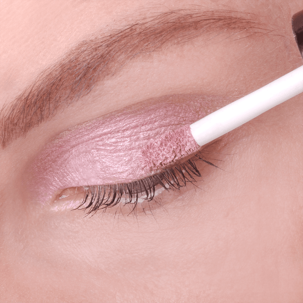 Long-Lasting Liquid Eye Shadow