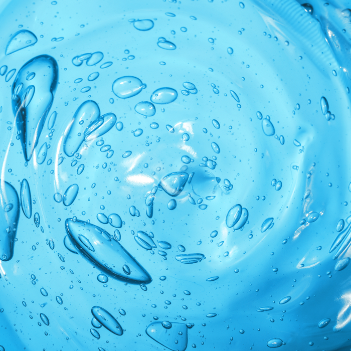 4 molecular weights — hydrates at every skin layer